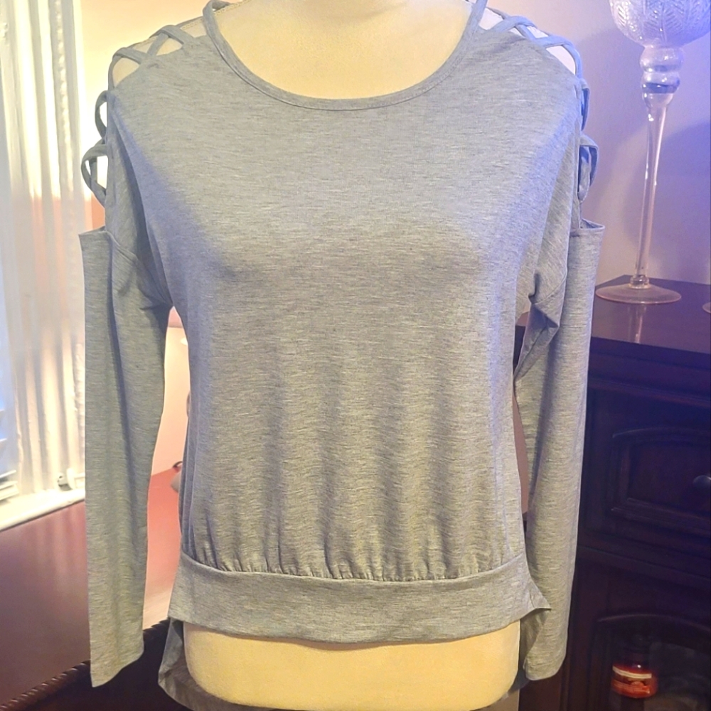 VENUS TOP